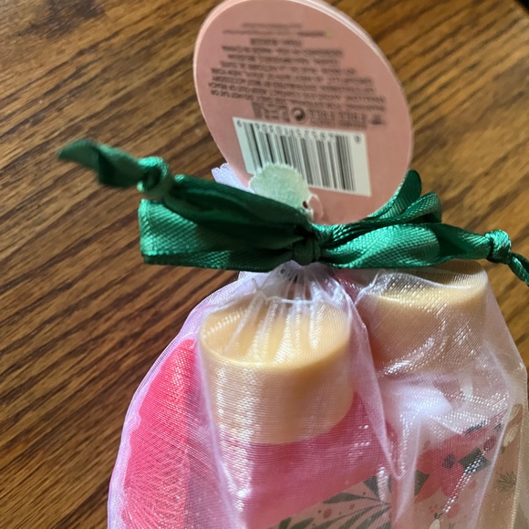 3 Piece Bath Set - Picture 6 of 6